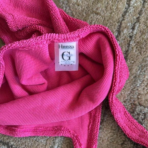 Hunza g suit - Picture 4 of 4